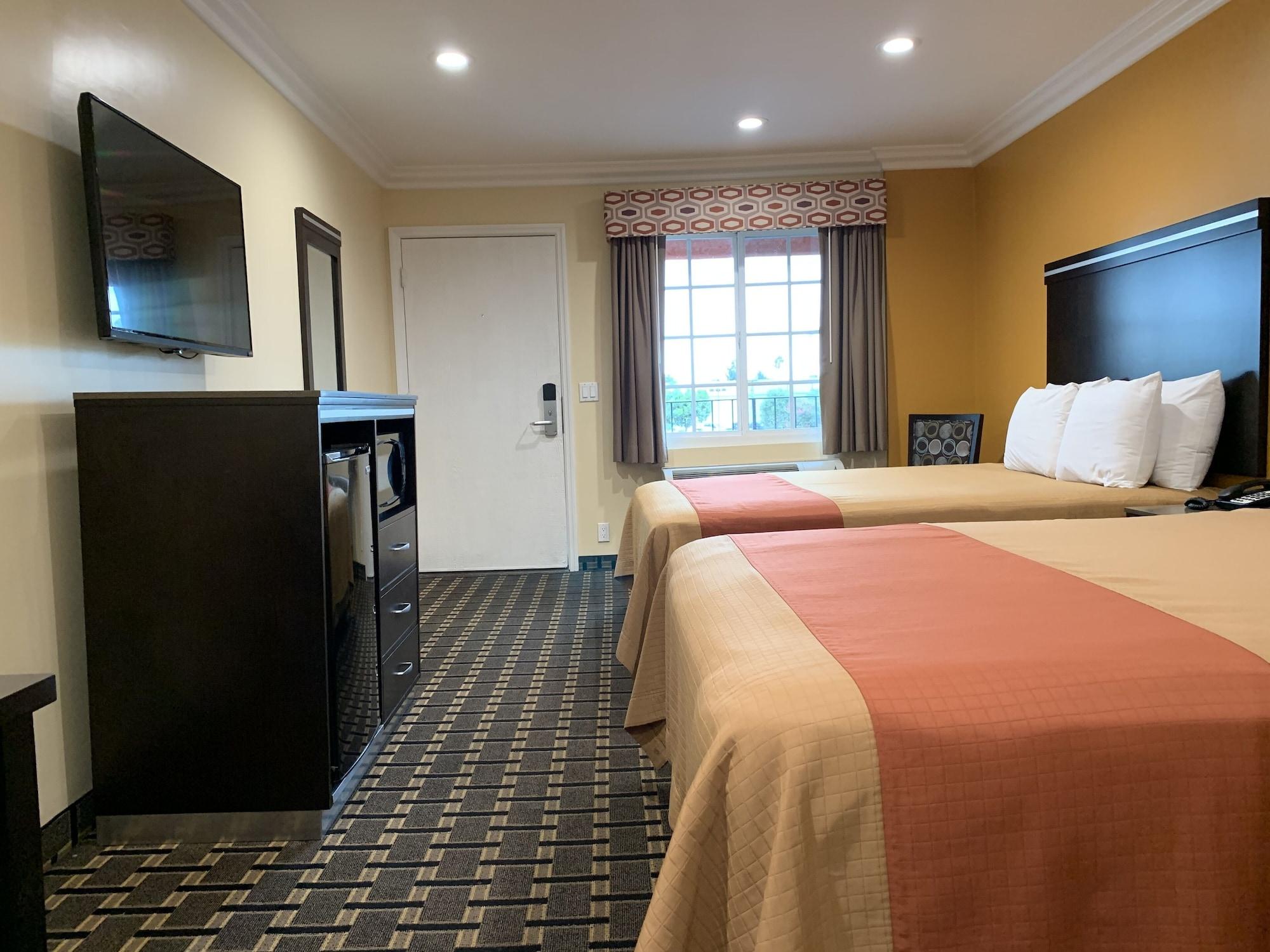 Ontario Inn & Suites Монтклер Екстер'єр фото