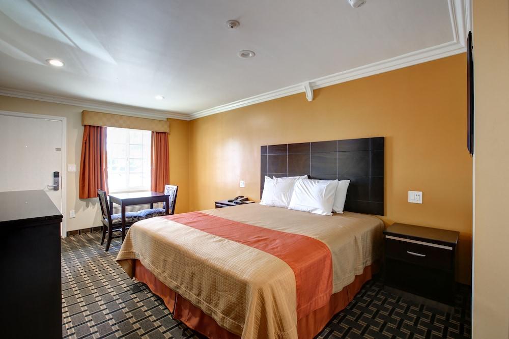 Ontario Inn & Suites Монтклер Екстер'єр фото